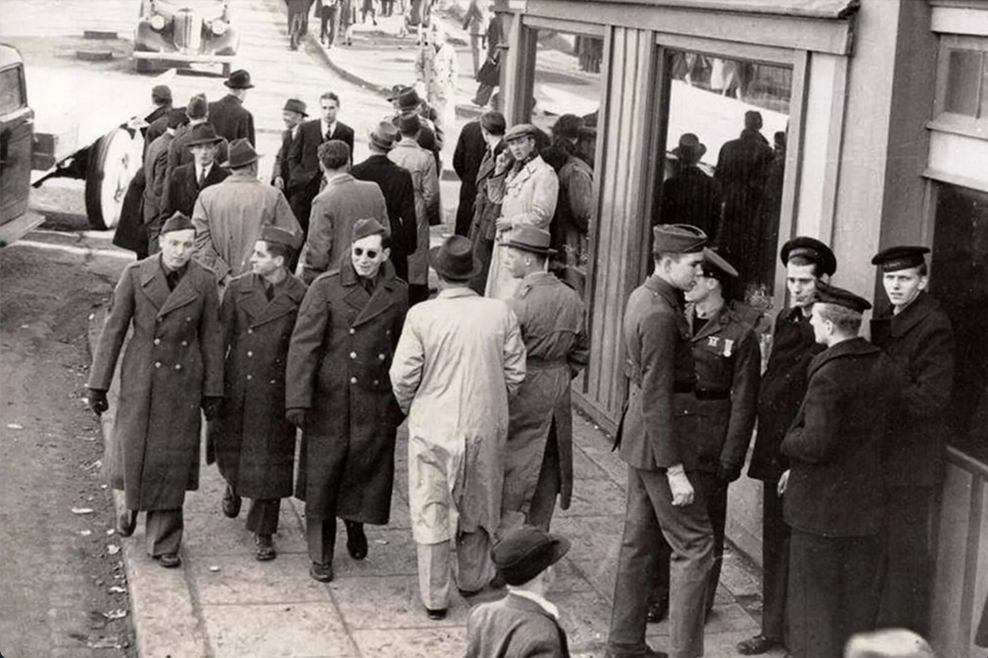 A photo of a man with a "cell phone" in 1943 gave rise to theories about time travel