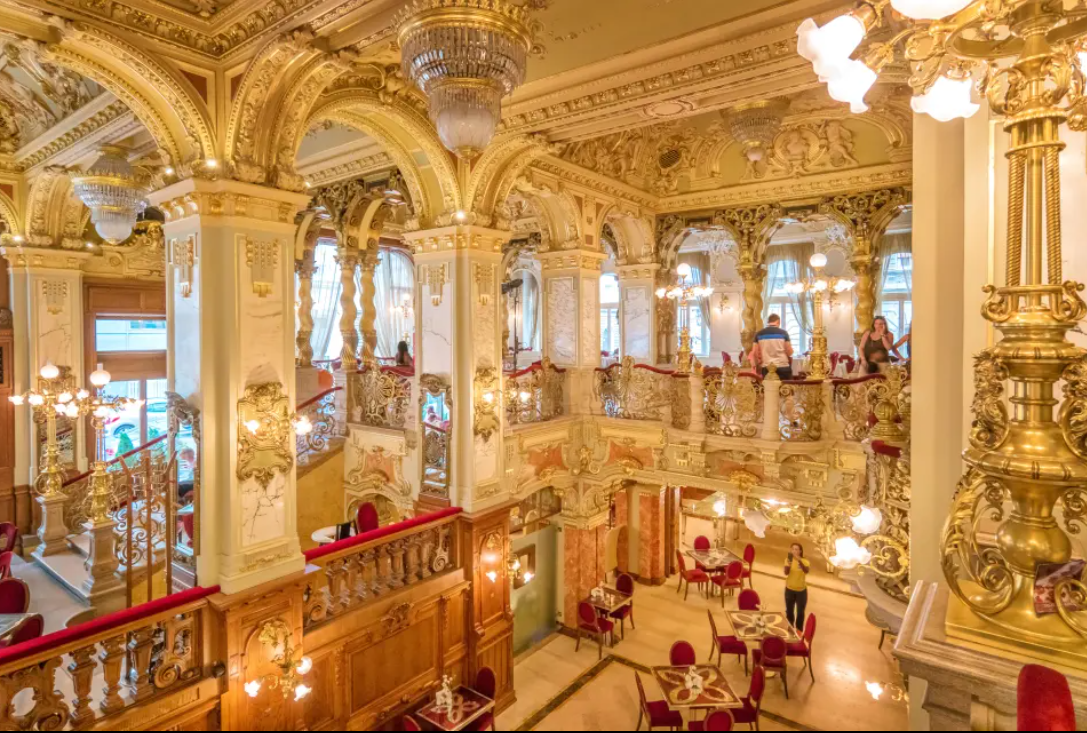 The most beautiful cafe in the world: What attracts visitors to Hungarian "New York"