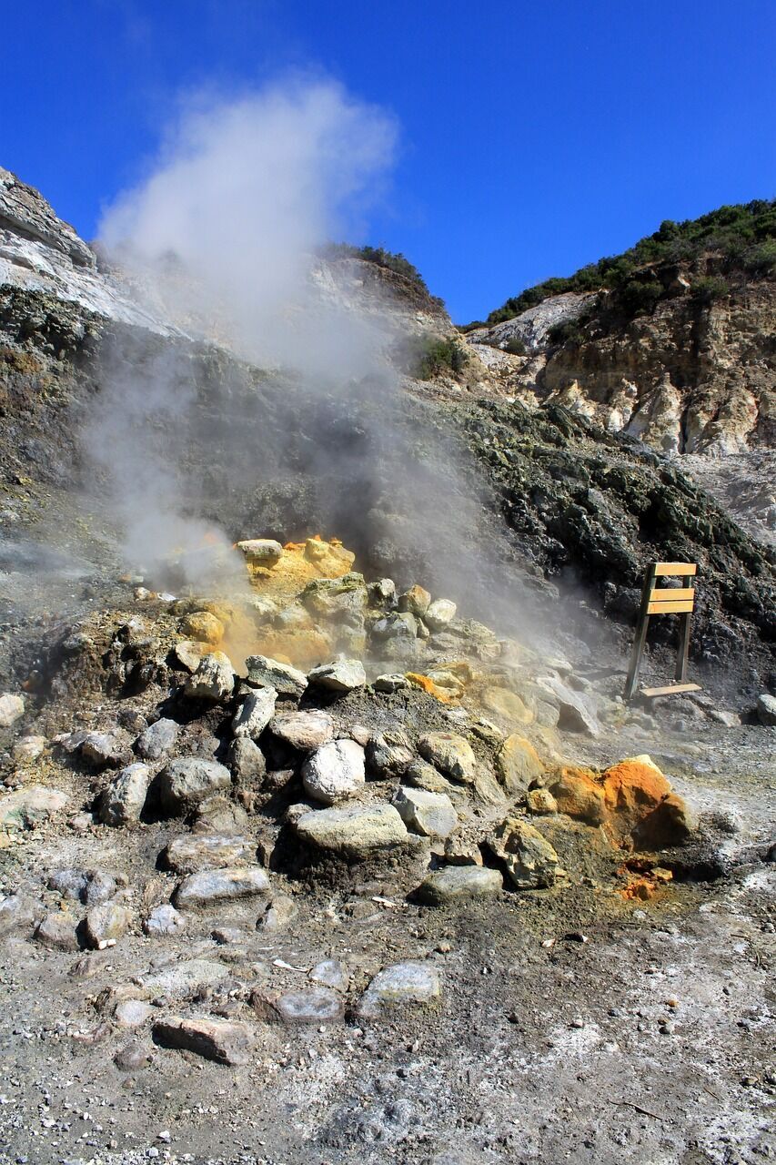 Italy plans possible evacuation near the Campi Flegrei supervolcano: the reason