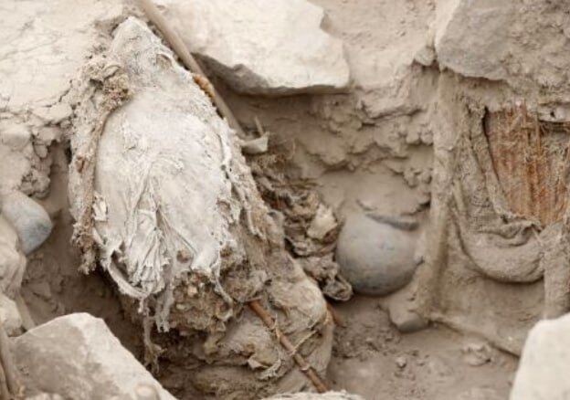 Mummies over a thousand years old were discovered in Peru. Photo