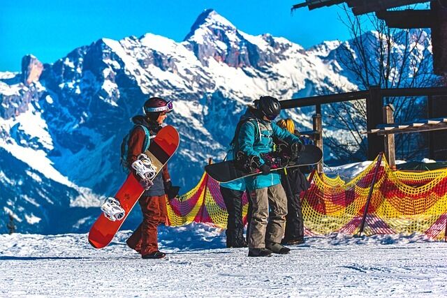 Snowboarding slopes in Italian resorts