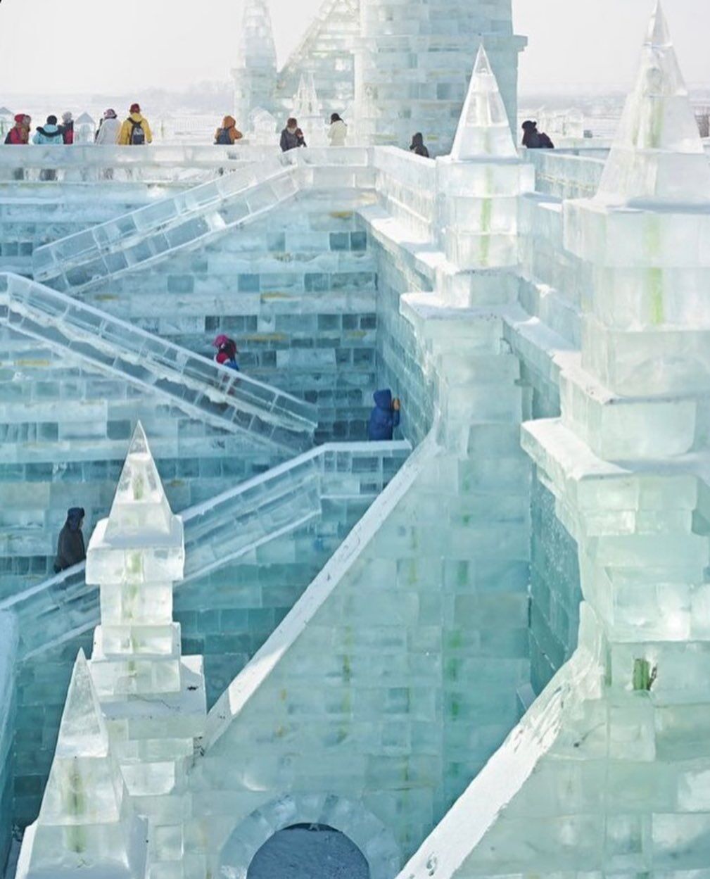 Discover the world of ice sculptures: a festival in Harbin