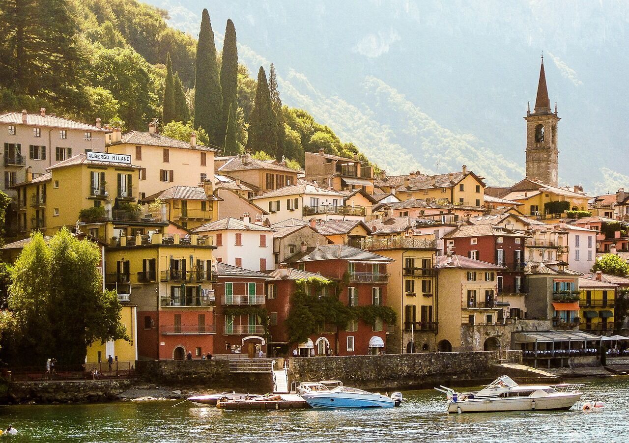 Lake Como versus the Amalfi Coast: a comparison of Italy's most attractive coastal gems