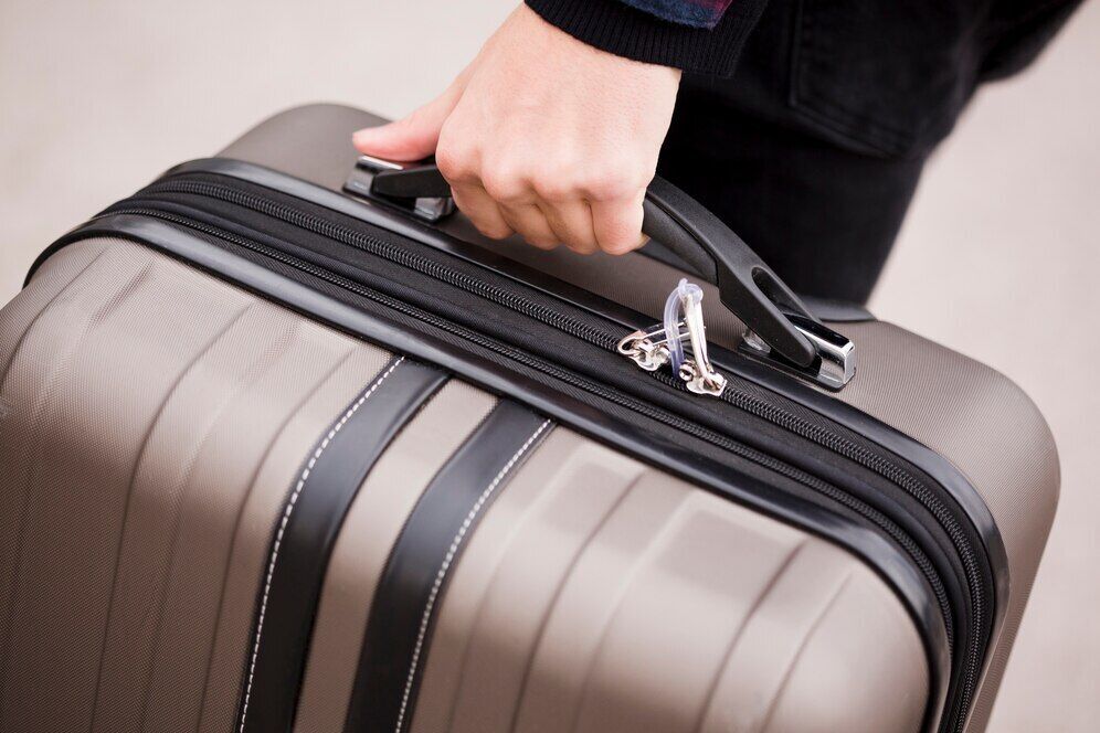 Why luggage trackers won't prevent lost suitcases: the reasons are named