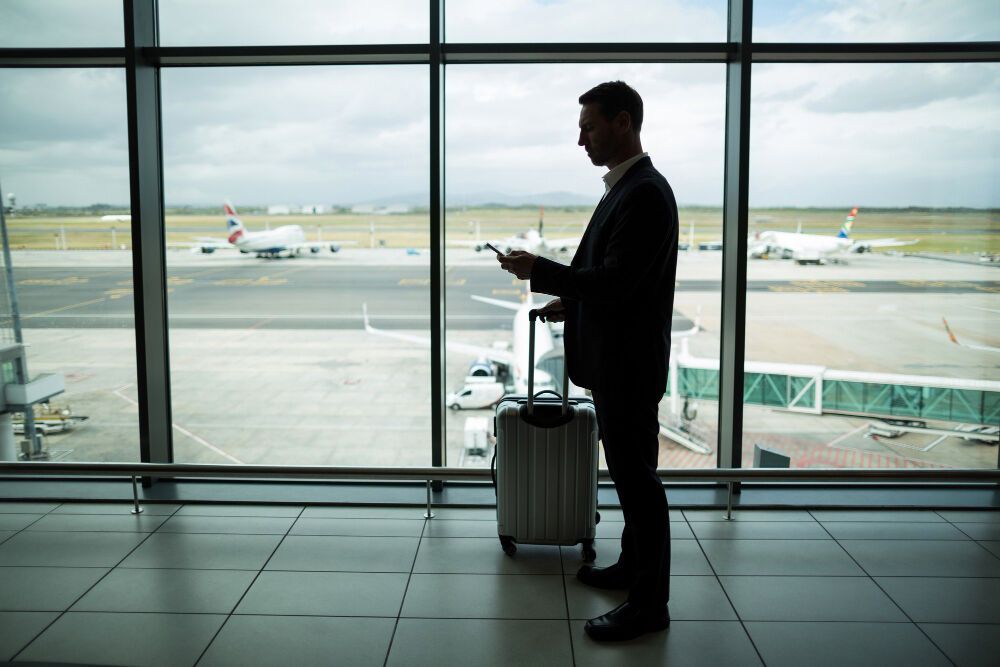Airport queues, flight delays and cancellations: flight compensation rules and passenger rights