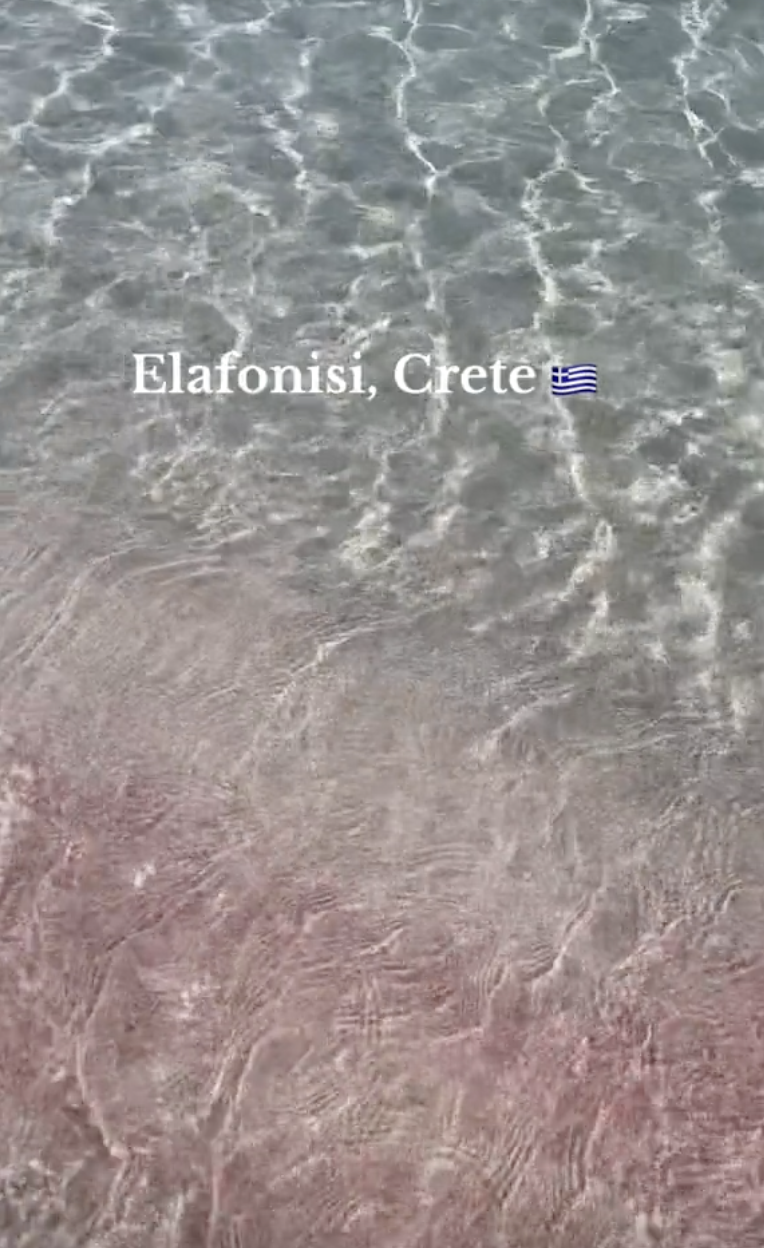 European Maldives: an incredible pink beach in Crete has become a hit among tourists