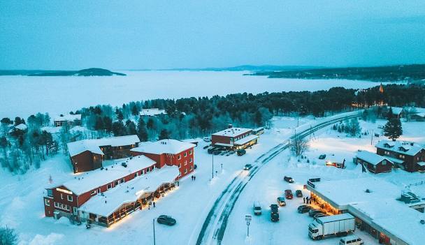 The most beautiful snowfalls in Europe and the northern lights: a remote village in Finland will make your vacation a fairy tale