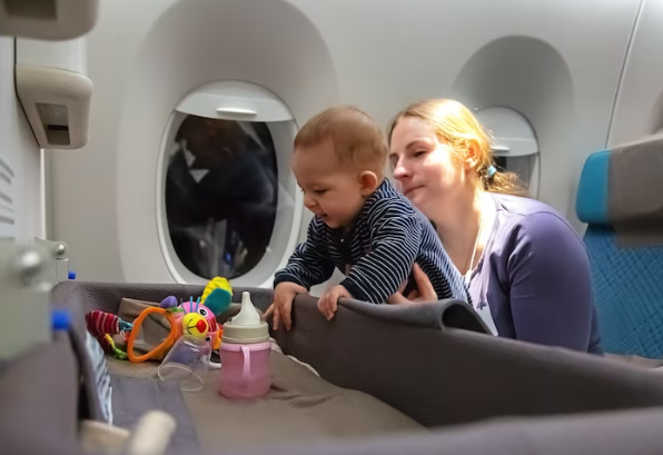 Who should clean up after children on airplanes: flight attendants respond