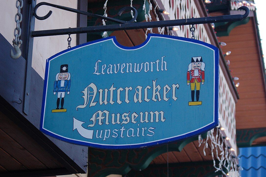 "Bavarian" Leavenworth, Washington: A guide to an American town with a German flair