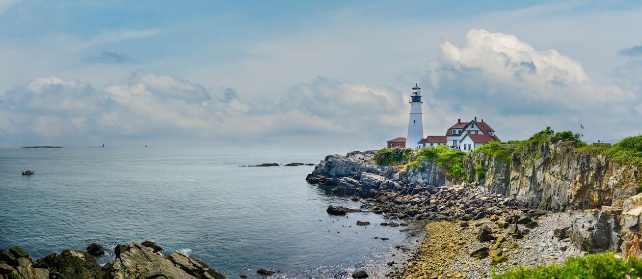 Great weather, delicious lobster, and low prices: choosing the best time to travel to Maine