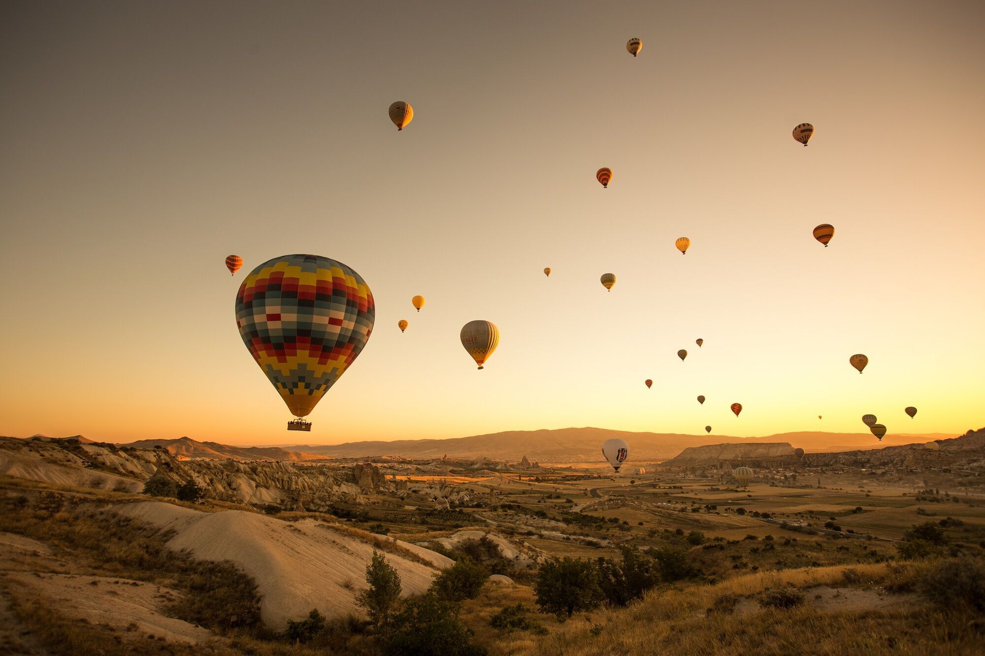 Beautiful yet dangerous: what risks can occur during a hot air balloon flight