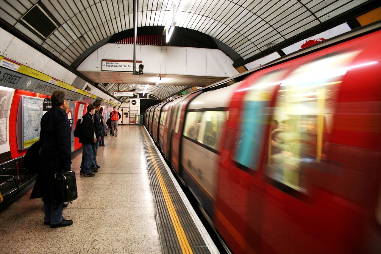 TfL will lower fares: London Underground passengers will pay less on Fridays for 3 months