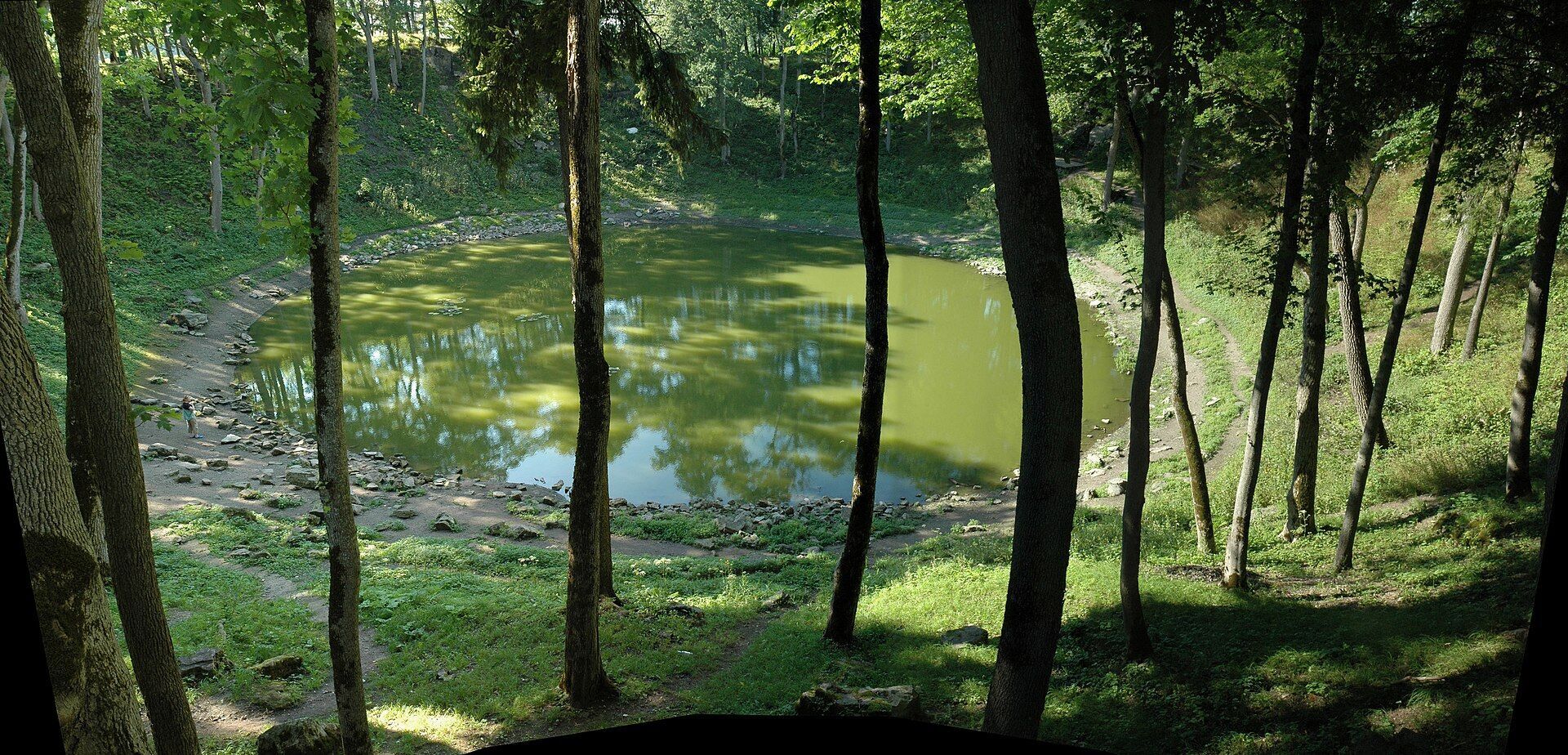 Stories beneath your feet: mysterious lakes created by meteorites