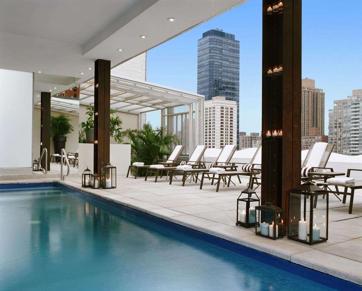 Top 10 popular hotels with pools in New York for unforgettable experiences