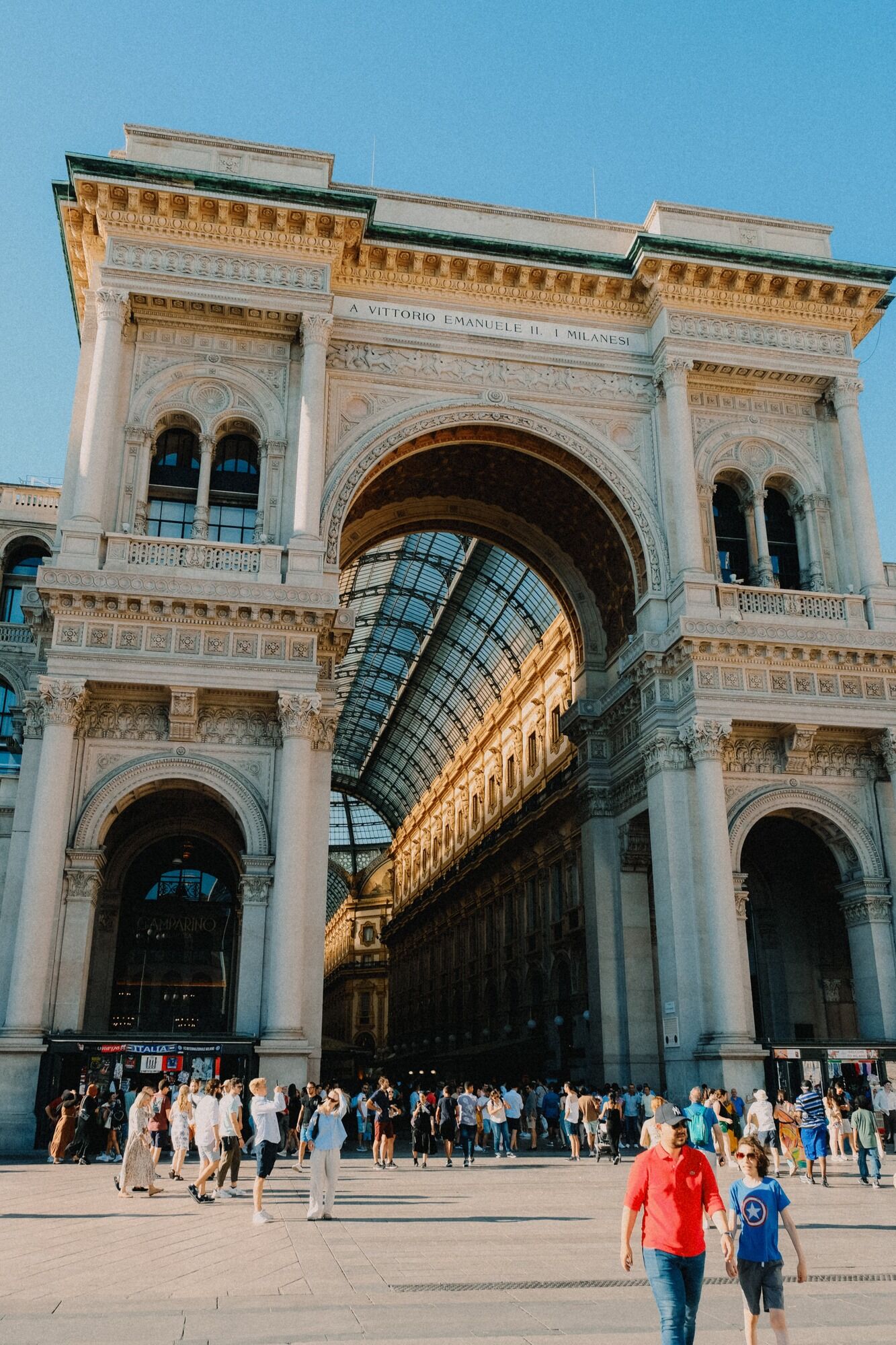 Milan's most convenient neighbourhoods for relaxing, shopping and sightseeing: Your guide to the luxurious city of fashion