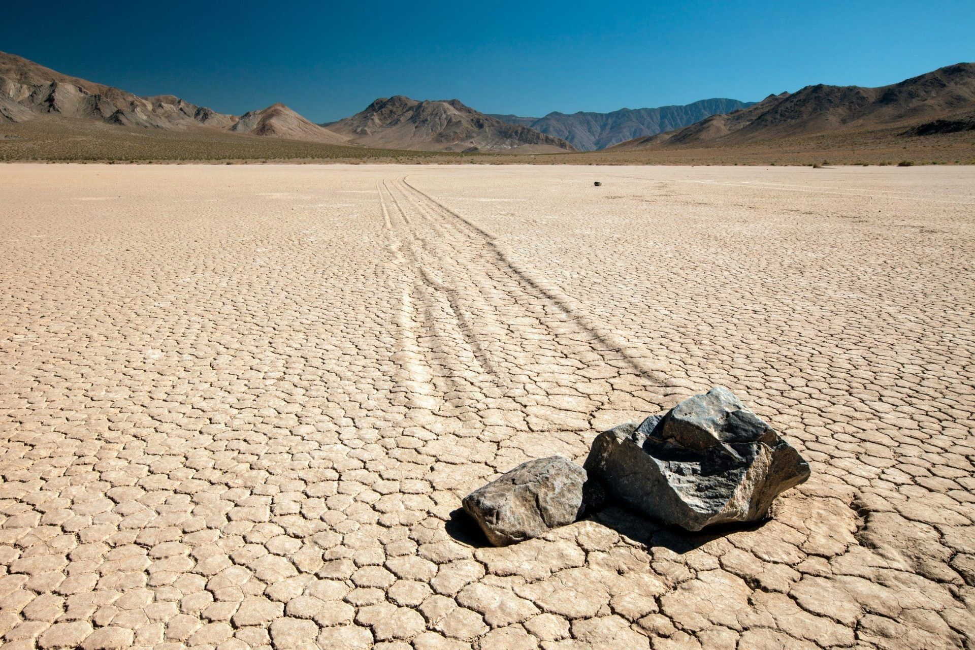 Explore the Best National Parks Near Los Angeles