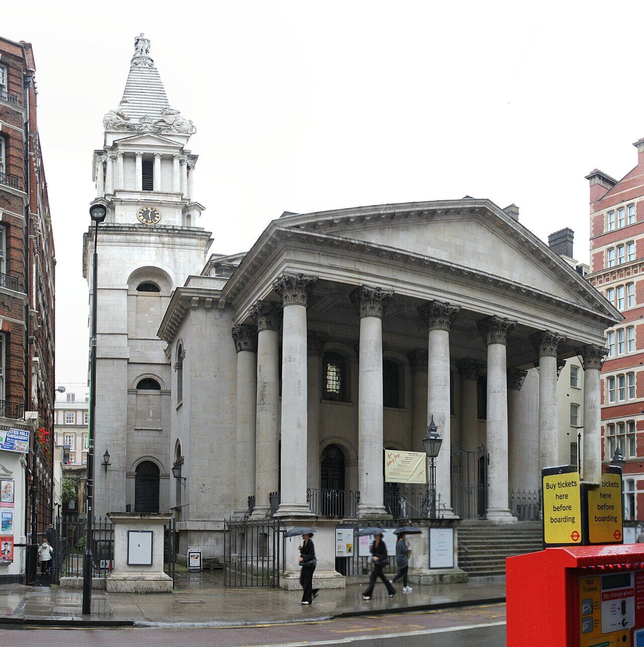 Exterior view of St George’s Church, Bloomsbury