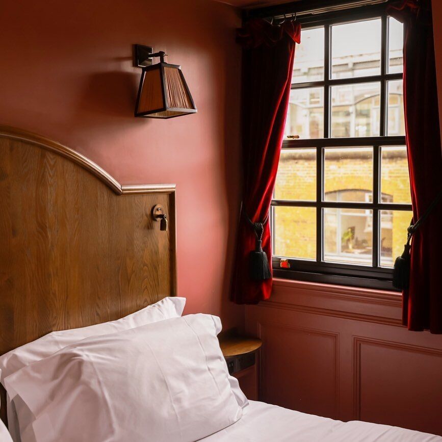 The best budget hotels in London with good ratings and reviews. Excellent accommodation options in the city