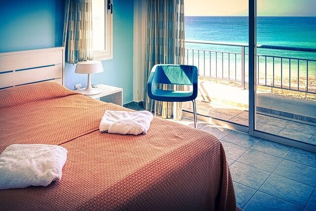 Cozy Miami hotel spa rooms