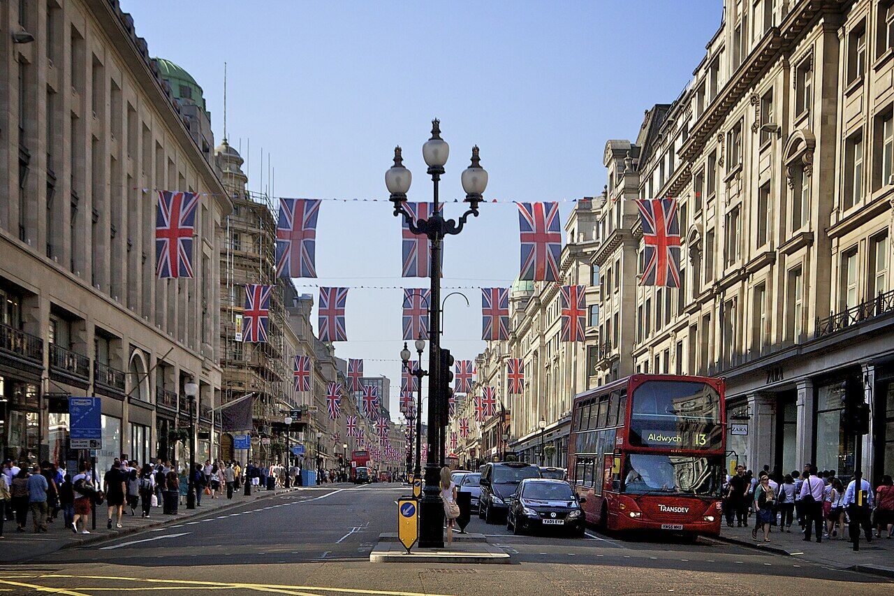 Instead of the London Eye, visit Horizon 22: top 10 tourist traps to avoid in London