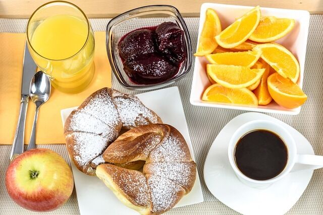 Free breakfast at Chicago boutique hotels
