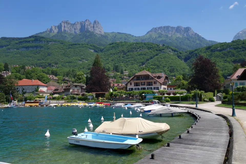 Fabulous scenery, spa and mountains: this town in France is unfairly ignored by tourists