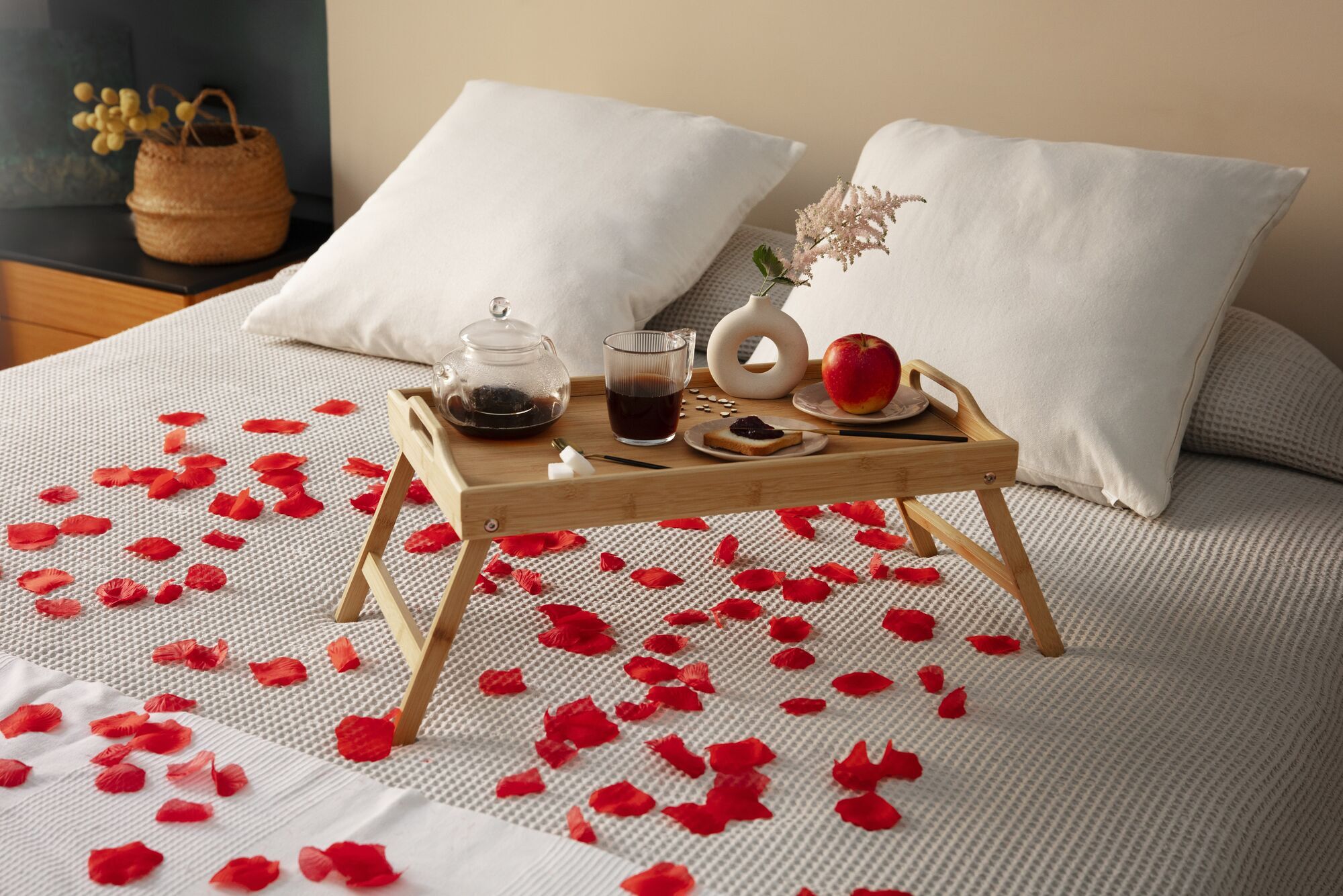 Top 12 romantic hotels in Los Angeles to add fresh emotions to your relationships