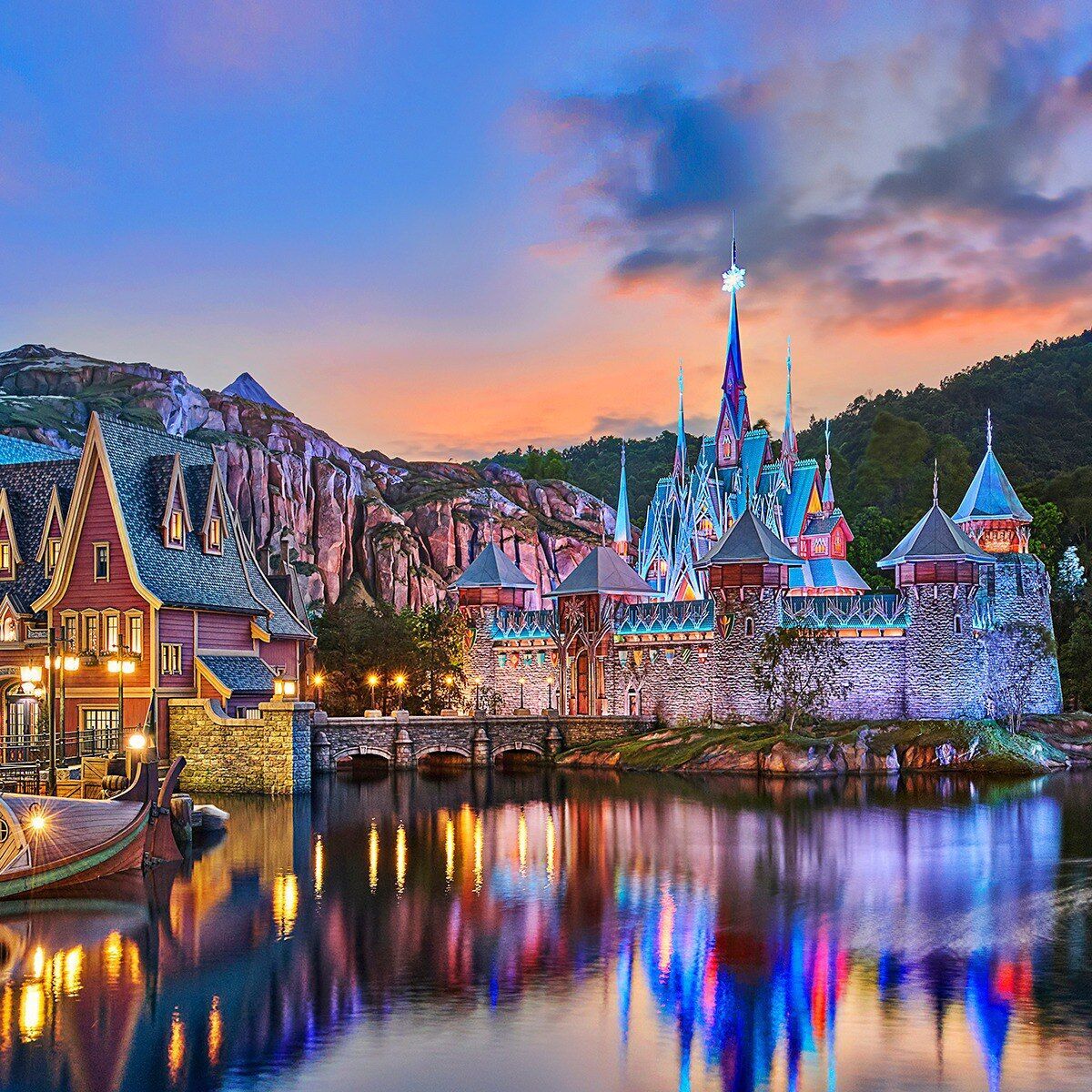 Hong Kong Disneyland has a Frozen zone: new entertainment