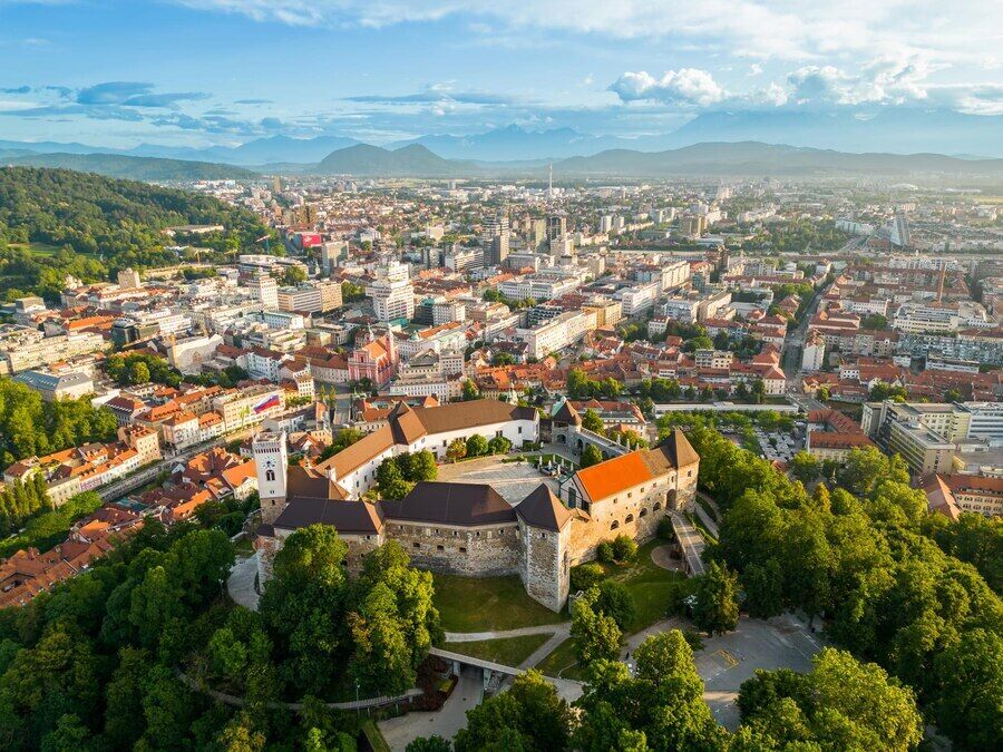 Railway connection between Italy and Slovenia: this route is being revived after 100 years