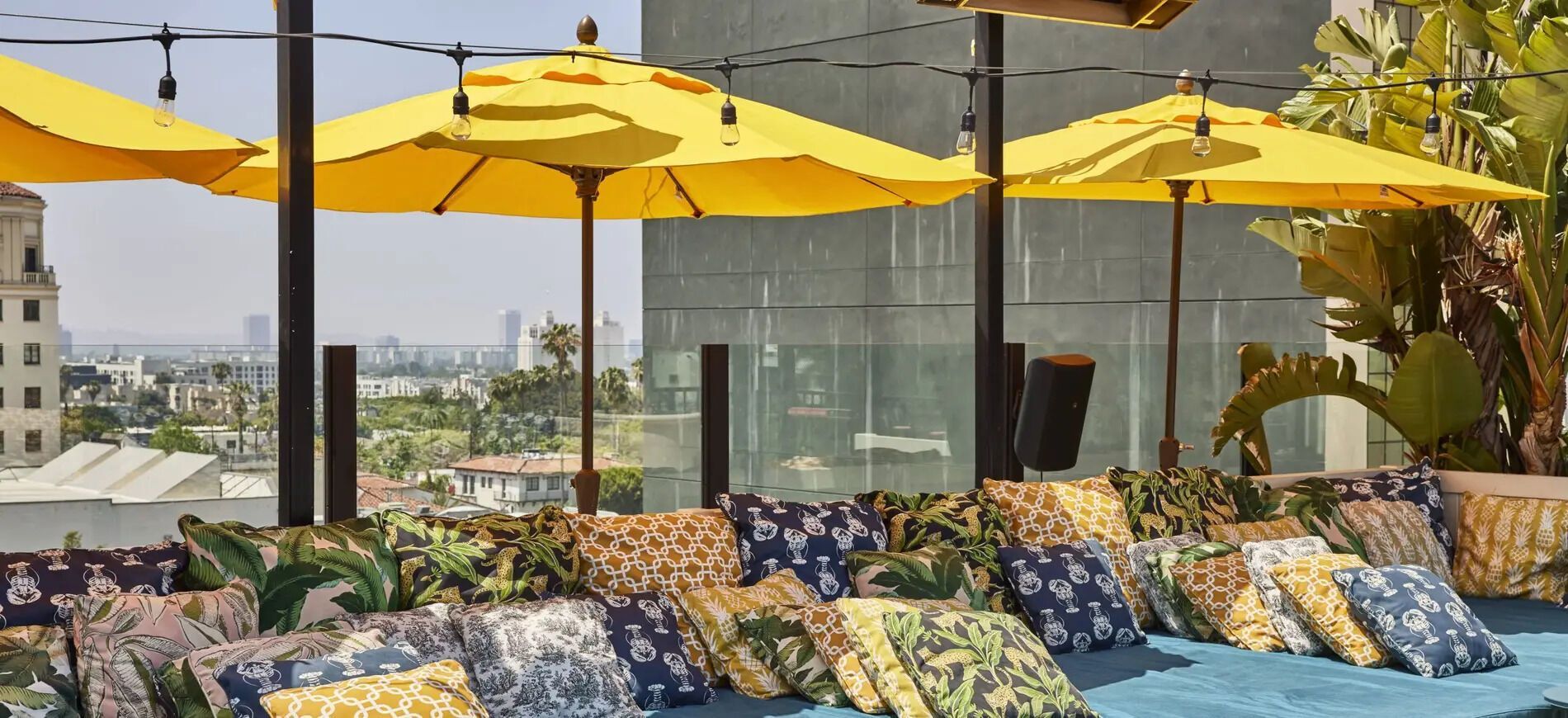 Top 7 Boutique Hotels in Los Angeles: with individual design, excellent rooftop bars, and panoramic views of the Hollywood Hills