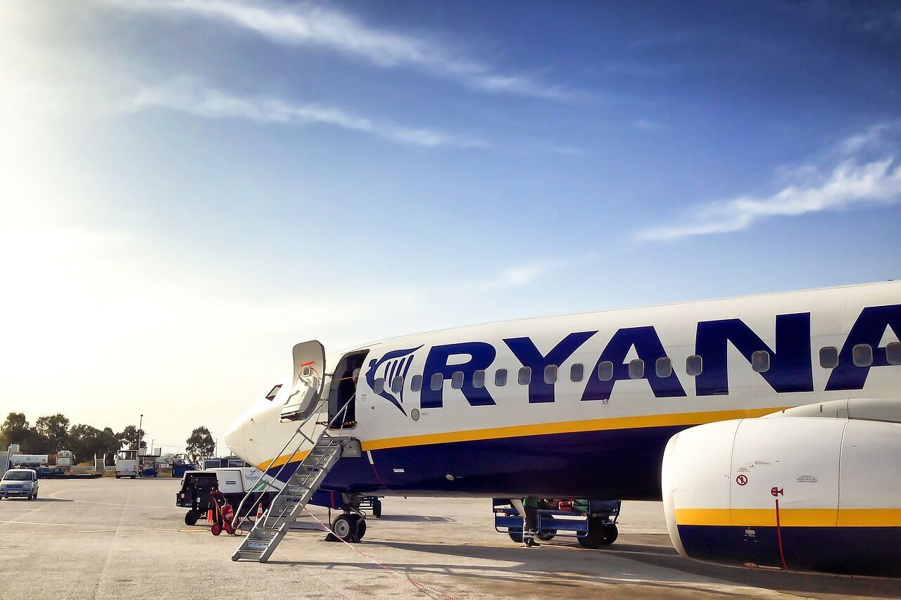 Ryanair warns British citizens to adhere to the check-in rules to avoid overpaying at the airport