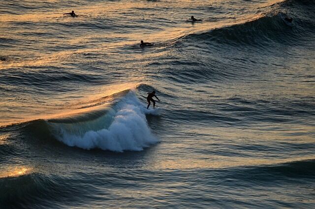 Best Laguna Beach vacation for surfers