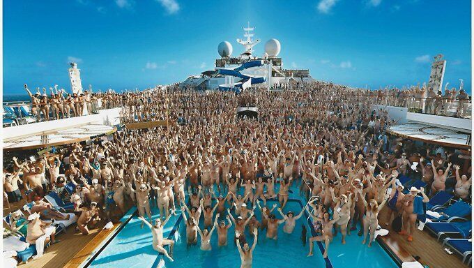 Traveler shared his experience of vacation on a cruise ship for nudists