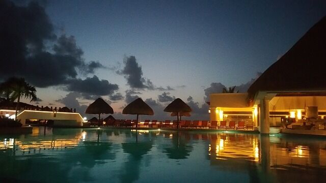 Evening entertainment in Mexico's resorts