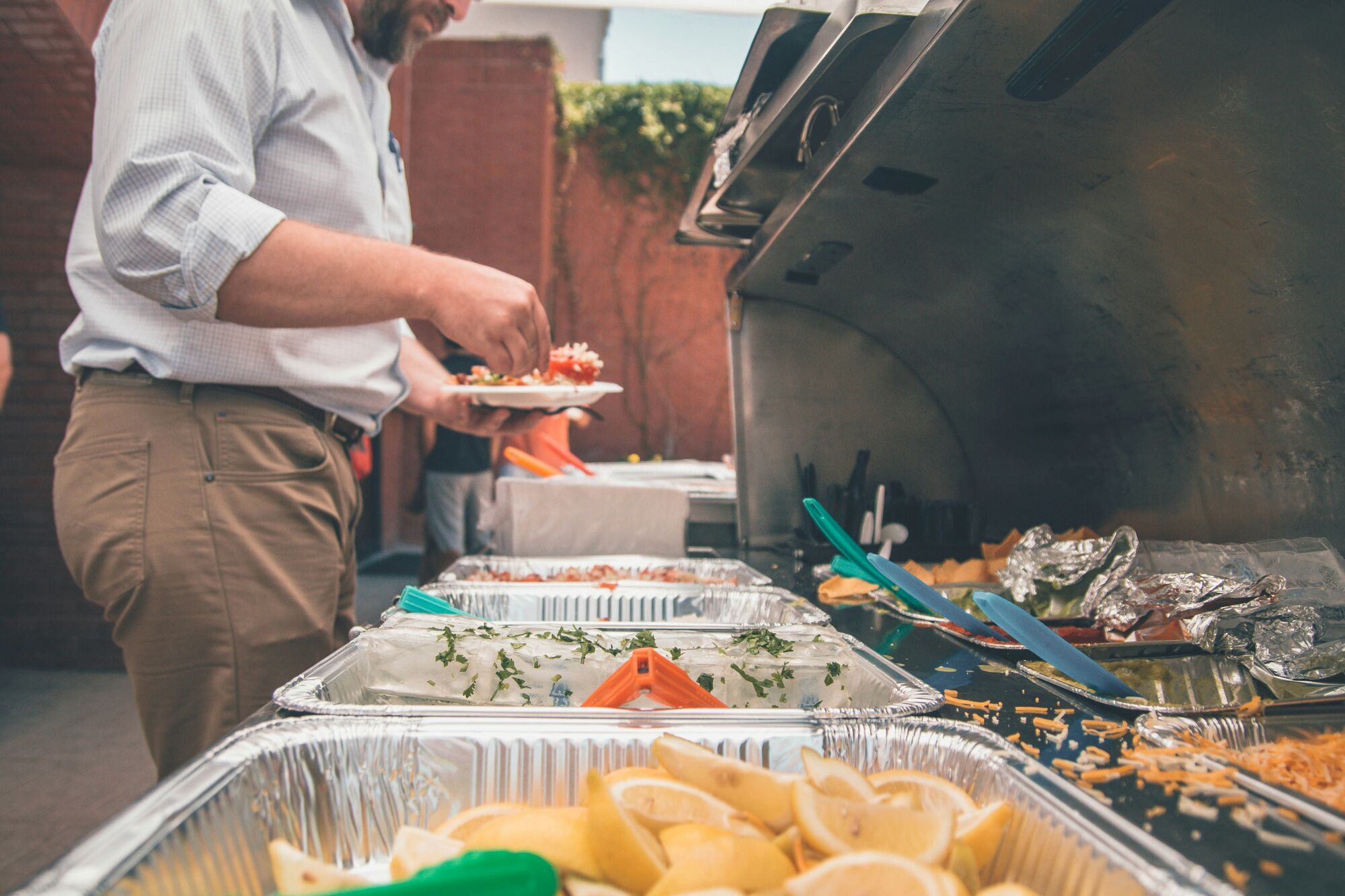 Cruise passengers gave tips on how to eat better on the buffet and what dishes to avoid