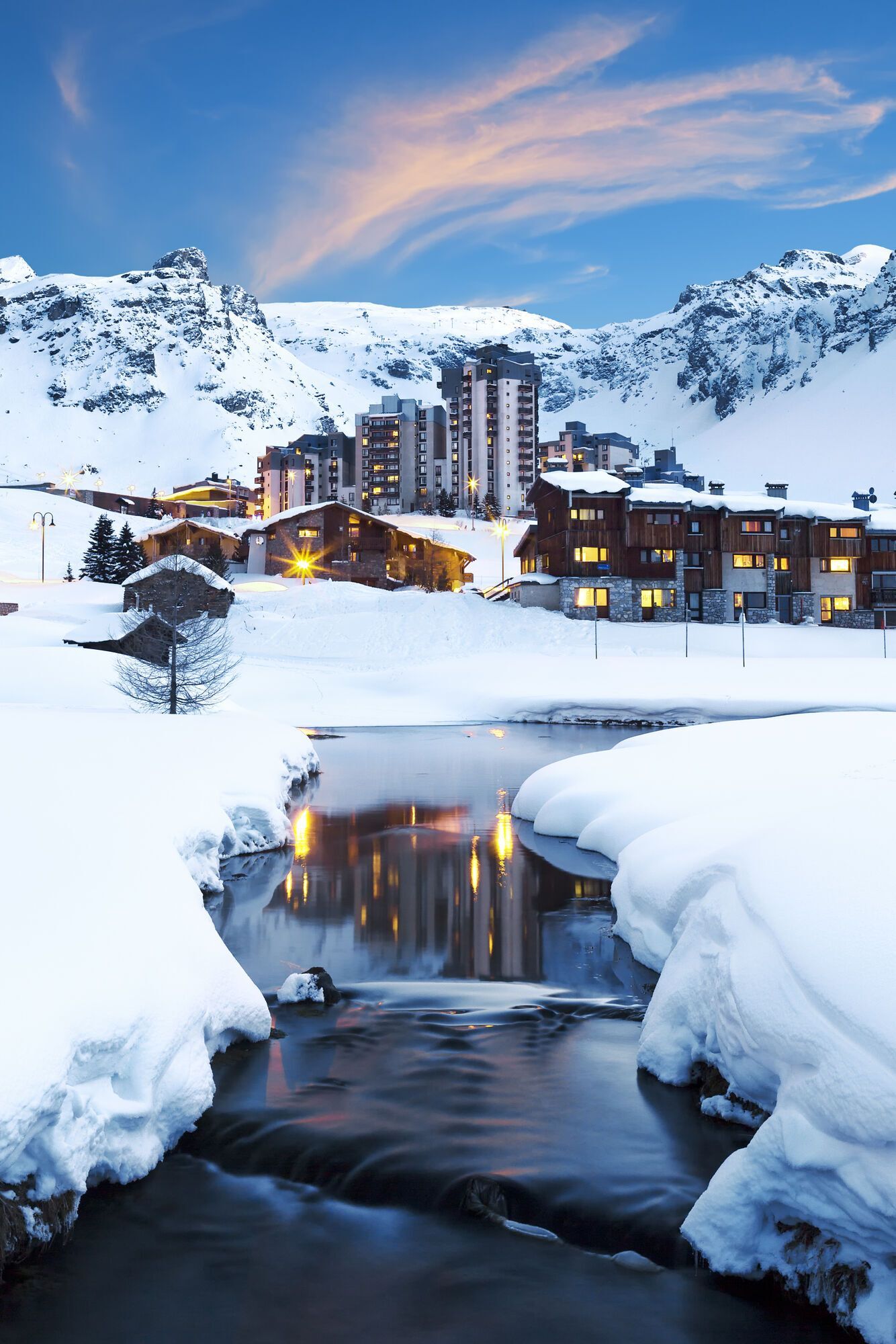 Top 12 mountain resorts in the USA: experience the magic of stunning landscapes and the eternal trend of après-ski