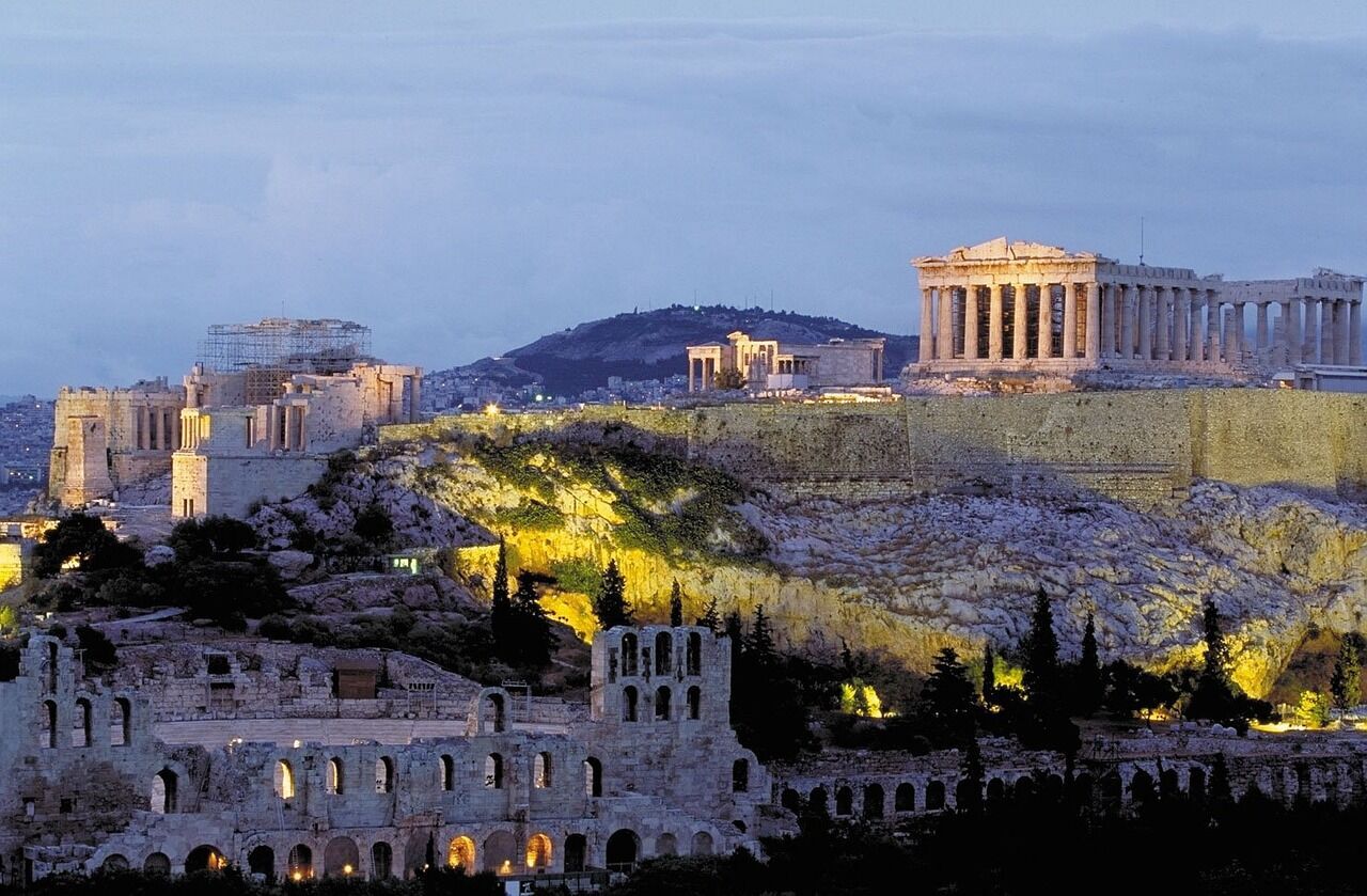 Greece in 7 days: discover the amazing places in this country