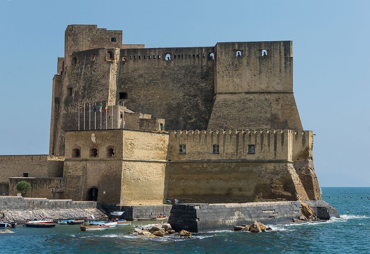 History, art, and the sea breeze: vacation in Naples