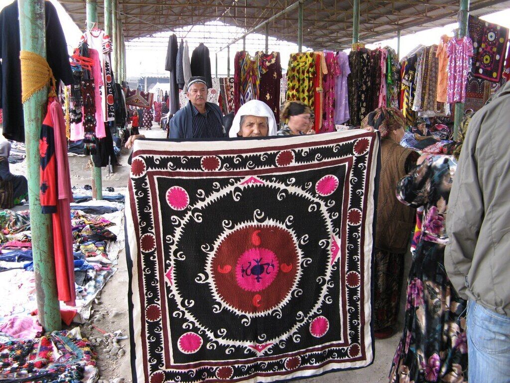 Treasures of Uzbekistan: unique souvenirs that can be found in local markets