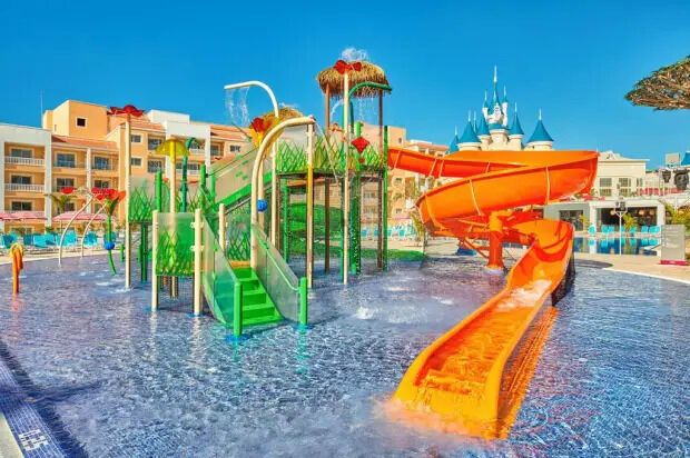 10 best hotels with water parks in Spain with all-inclusive offers for this summer
