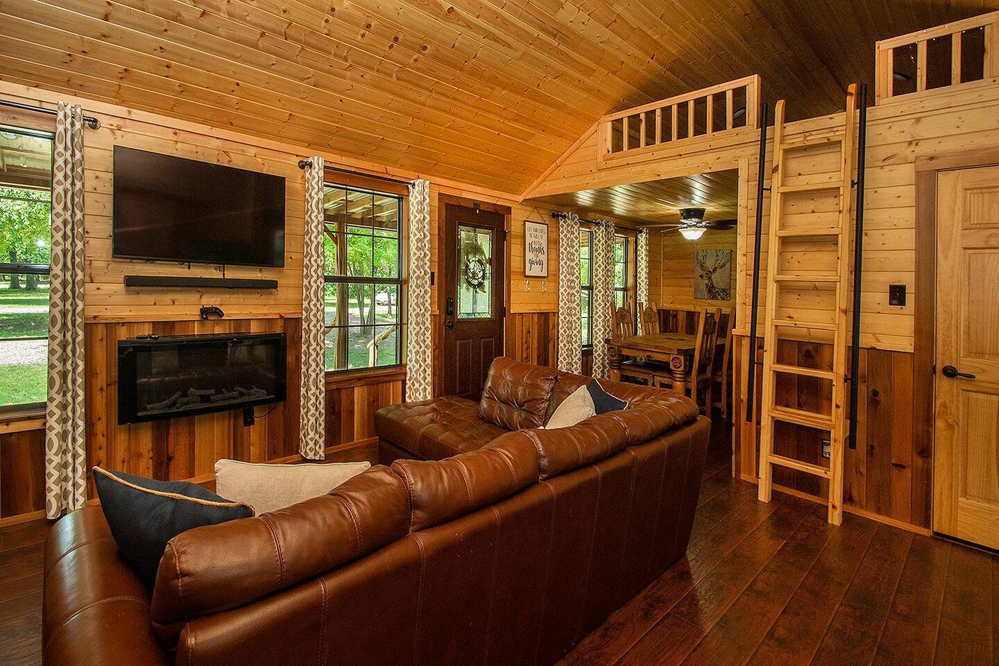 Top 9 cabins for rent in Texas: from chic cabins for two and beautiful homes with hot tubs to gorgeous country cottages