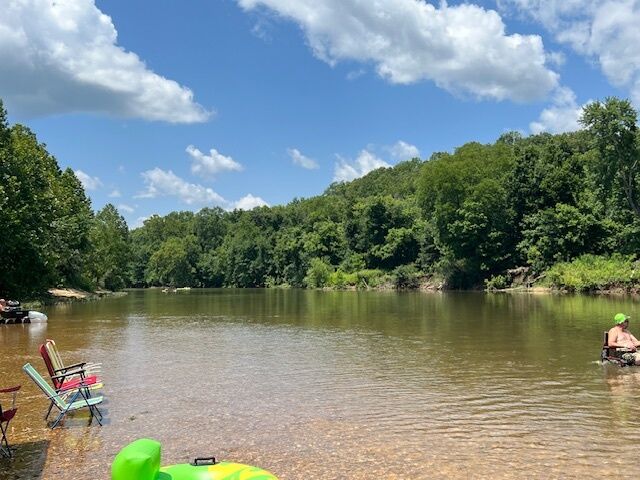 The 10 best rafting trips in Missouri with beautiful views, clear waters and plenty of waterfront amenities to refresh yourself and enjoy the hot summer weather