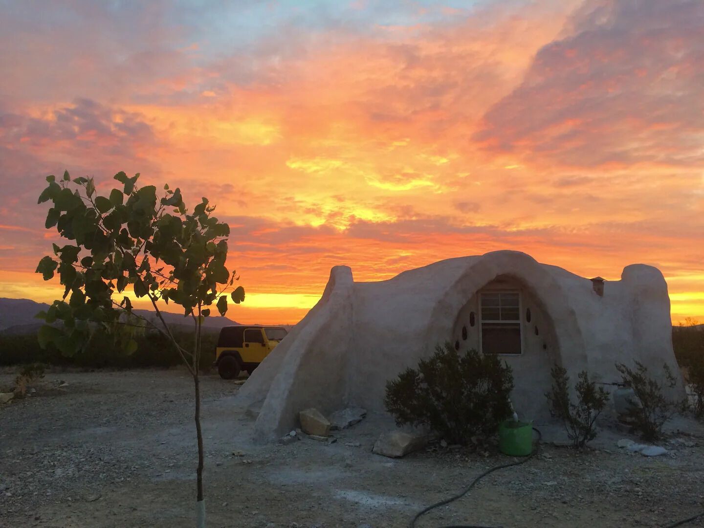 Top 10 Unique Airbnbs in the US: from a missile base bunker and a rainforest treehouse to a hobbit hole and a haunted castle