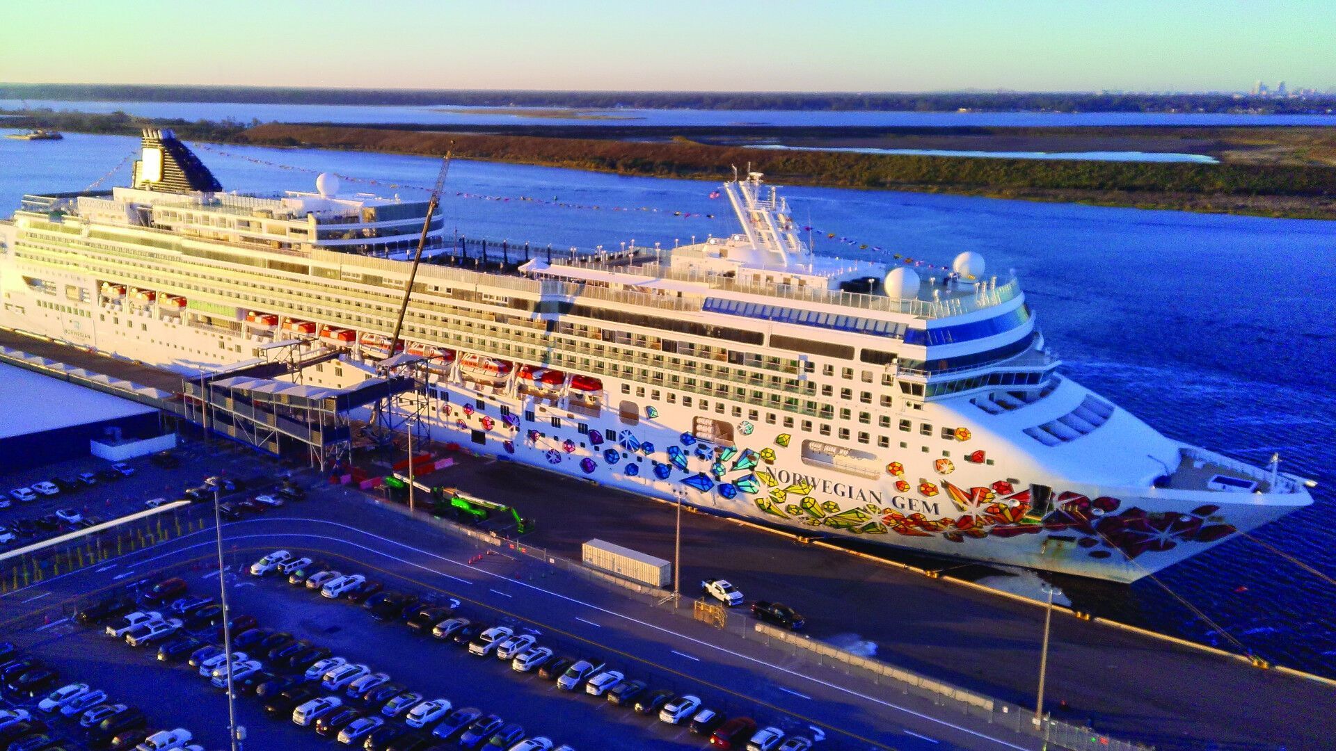 Norwegian Gem cruise ship docked at Jacksonville Port