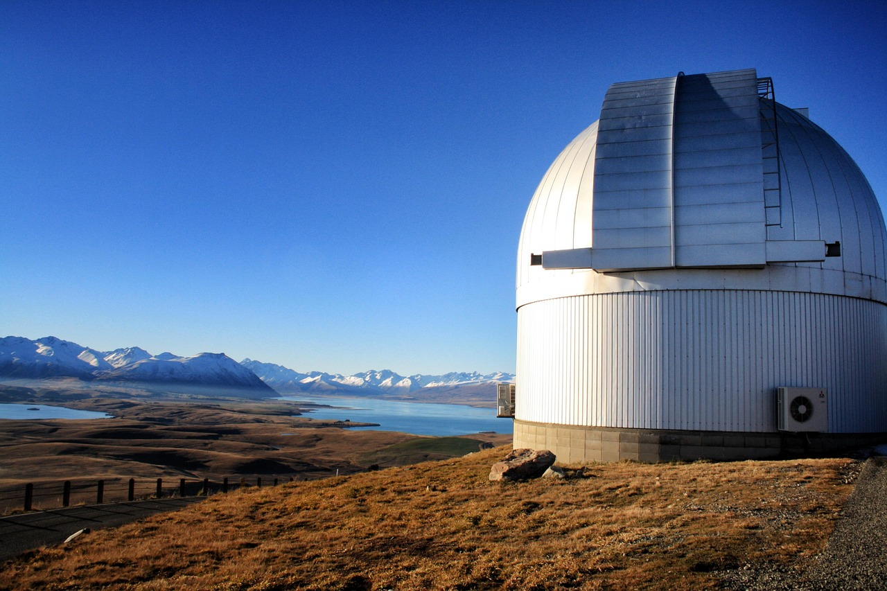 Mount John University Observatory overlooking Lake Tekapo