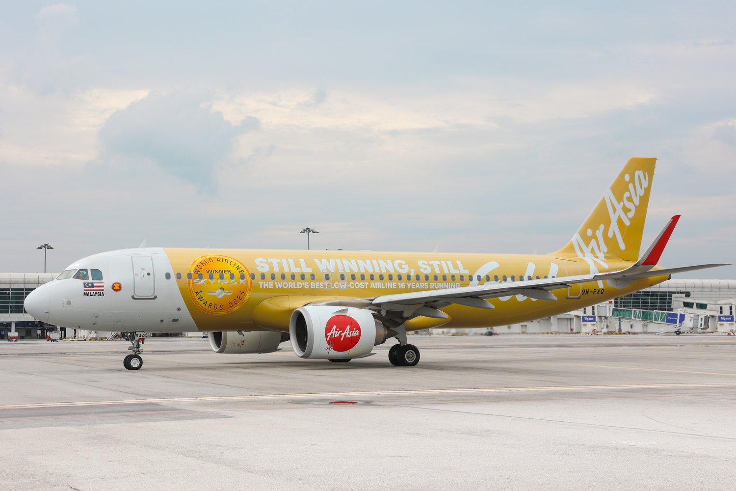AirAsia Celebrates Global Ranking with Network-Wide Flight Promotions