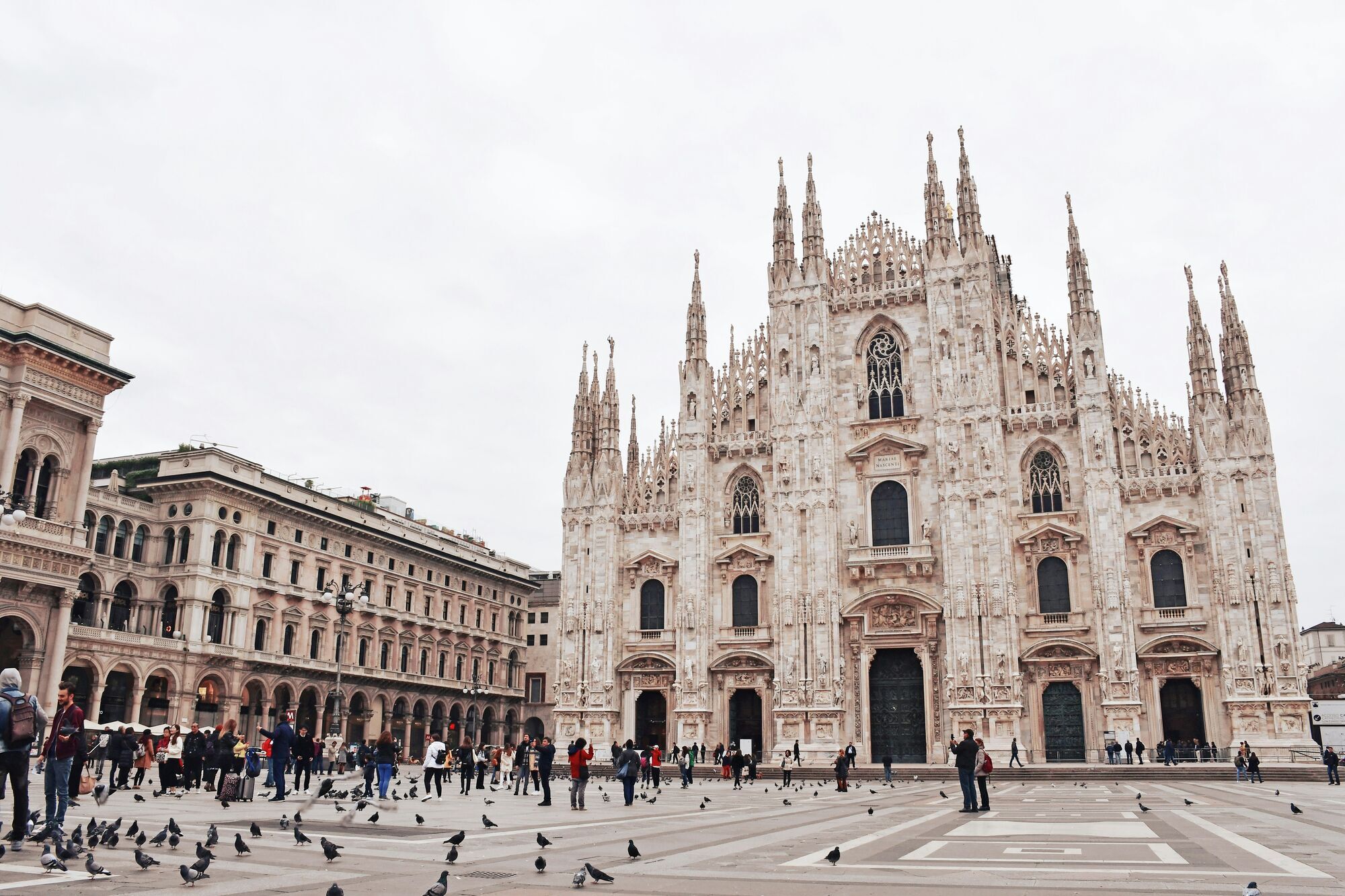 Piazza del Duomo in Milan with people