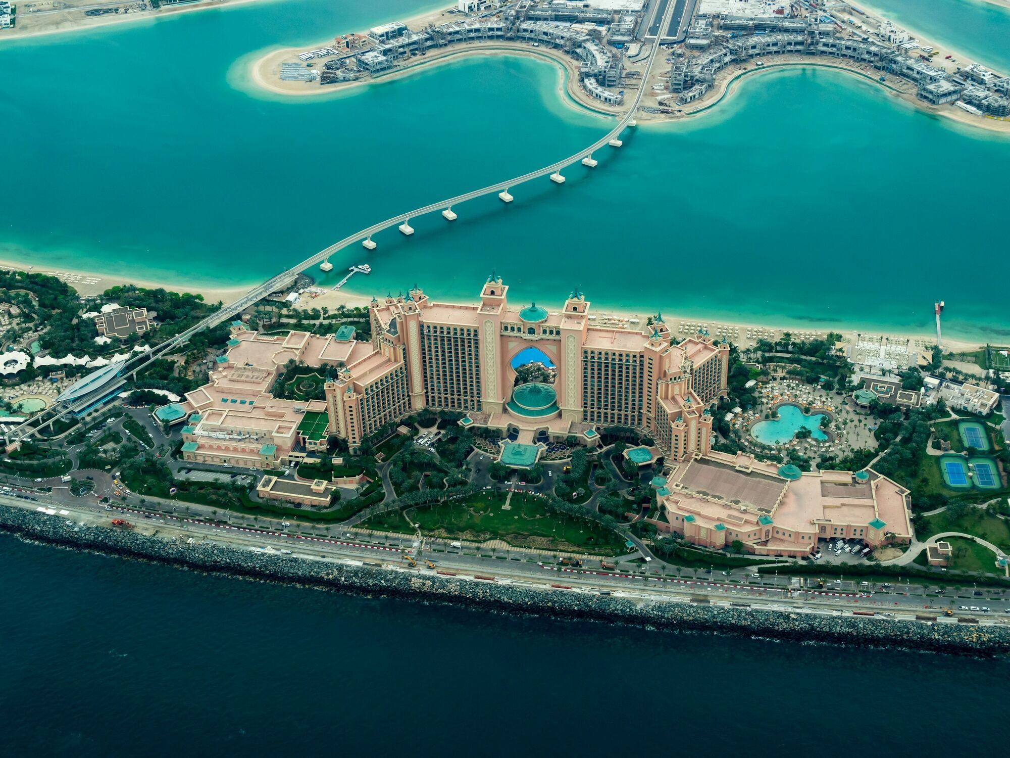 Aerial view of Palm Jumeirah and Atlantis hotel in Dubai