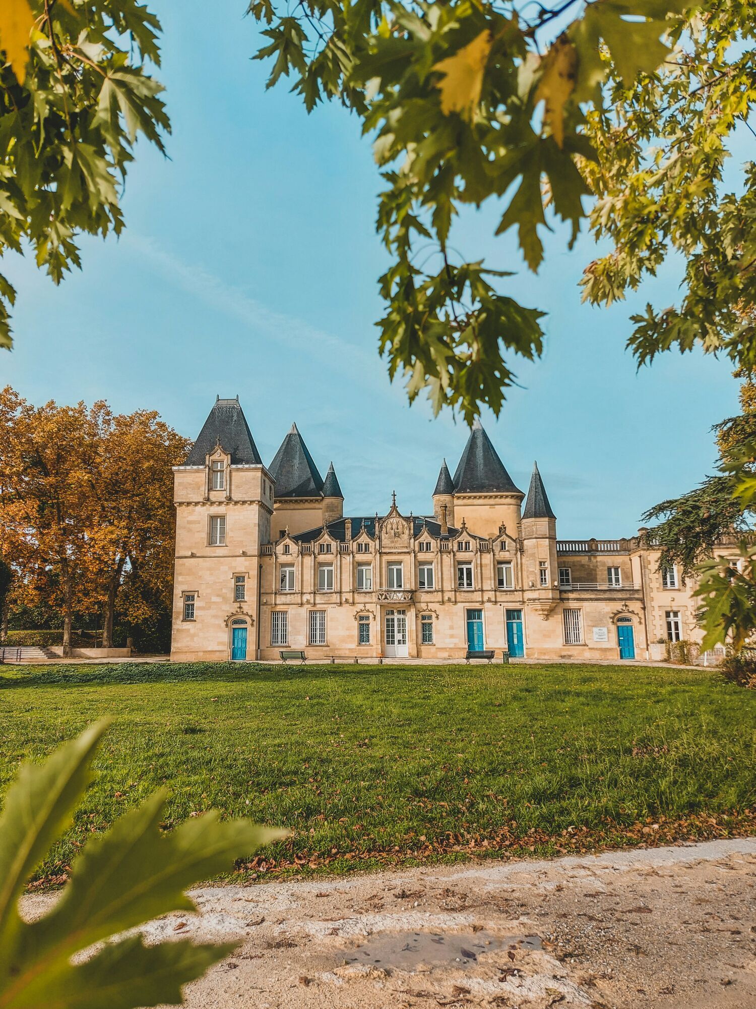 Historic chateau surrounded by parkland in Bordeaux region