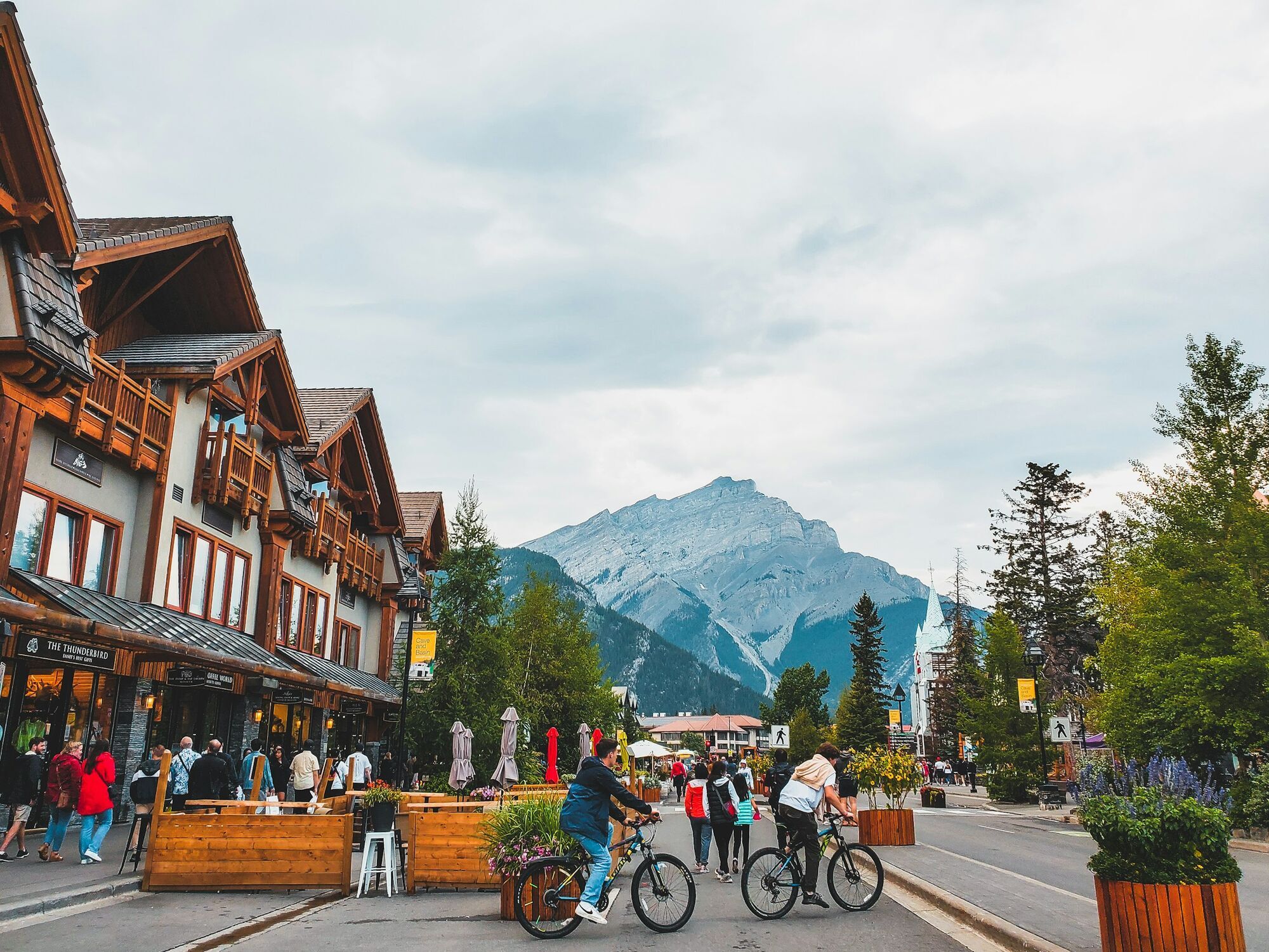 Street in Banff with mountain views